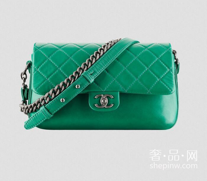 香奈儿  Chanel 2017春夏款式深绿色 口盖包 小牛皮