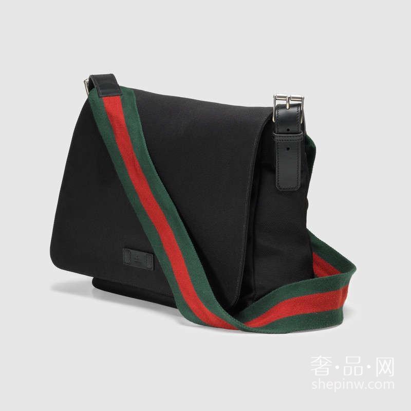 Gucci 黑色科技帆布邮差包款式 337073 KWT5N 1060 尼龙衬里