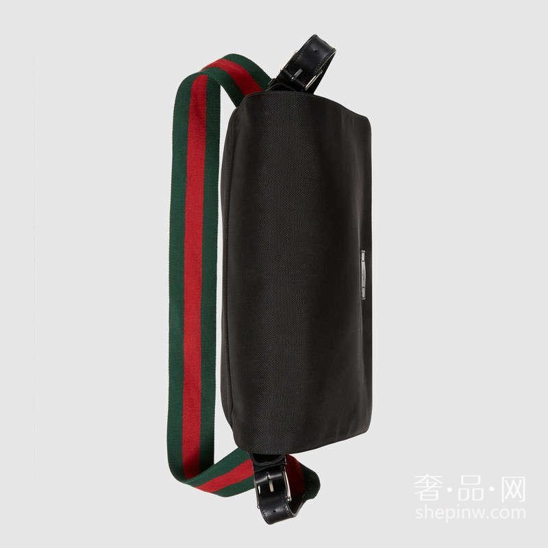 Gucci 黑色科技帆布邮差包款式 337073 KWT5N 1060 尼龙衬里