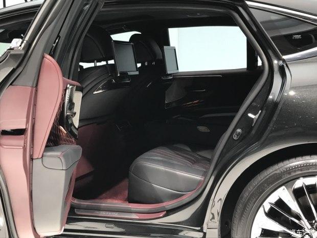 日内瓦车展 雷克萨斯发布新一代LS车型的混动版本LS 500h
