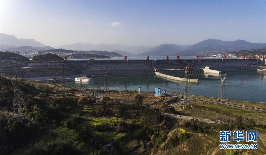 长江三峡水电站 累计发电量突破1万亿千瓦时