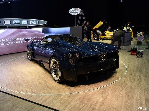 帕加尼Huayra Roadster敞篷版亮相 载6.0T V12双涡轮增压发动机