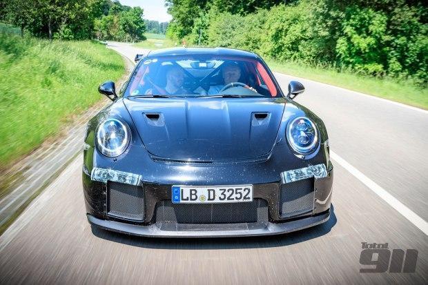 保时捷全新一代911 GT2 RS车型为911车系最强车型 功率超650马力