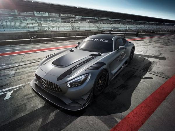 梅赛德斯·AMG庆祝品牌成立50周年设计纪念版限量车型AMG GT3 Edition 50