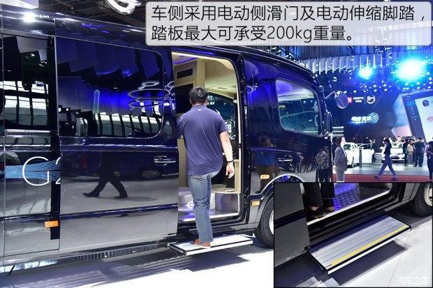 新能源客车 全新纯电动中巴 长江奕阁在2017上海车展正式推出