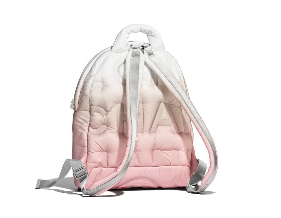 香奈儿 chanel 蓝、土耳其蓝、黑与白浮雕尼龙 Backpack 双肩背包