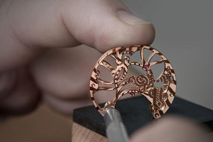 2018年宝格丽 LVCEA女表系列首次迎来镂空面盘设计 LVCEA Skeleton腕表
