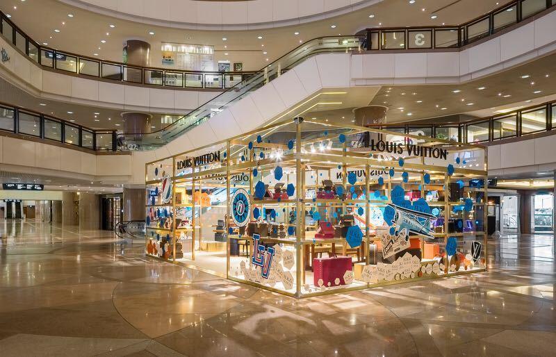 Louis Vuitton路易威登5月1日在香港海港城开设旅行箱概念店