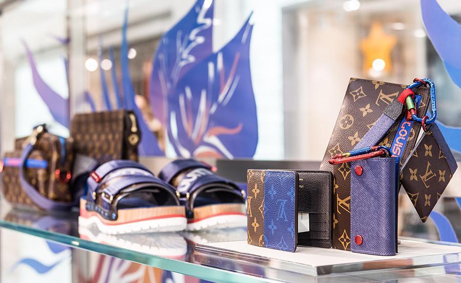 Louis Vuitton2 018 春夏男装系列 在北京SKP一楼中庭开出了特别限时店