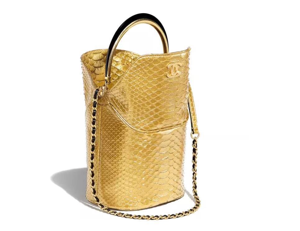 香奈儿Chanel 水桶包 金色 蟒蛇皮金色金属
