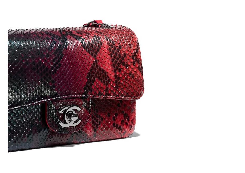 chanel最新款包包 香奈儿迷你口盖包 红、黑与紫蟒蛇皮