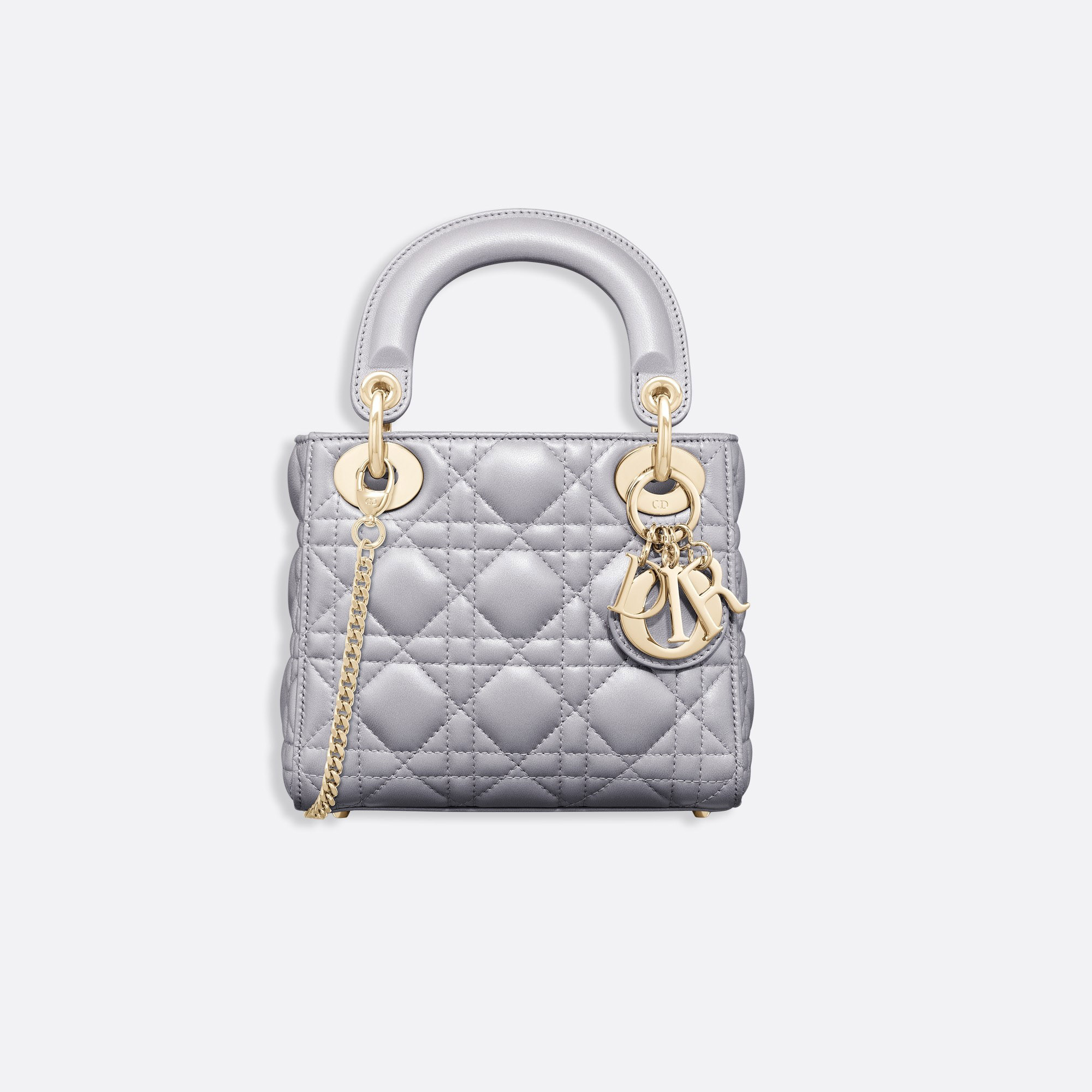 dior包包官网价格“Lady Dior”乳灰色珠光藤格纹小羊皮袖珍手提包
