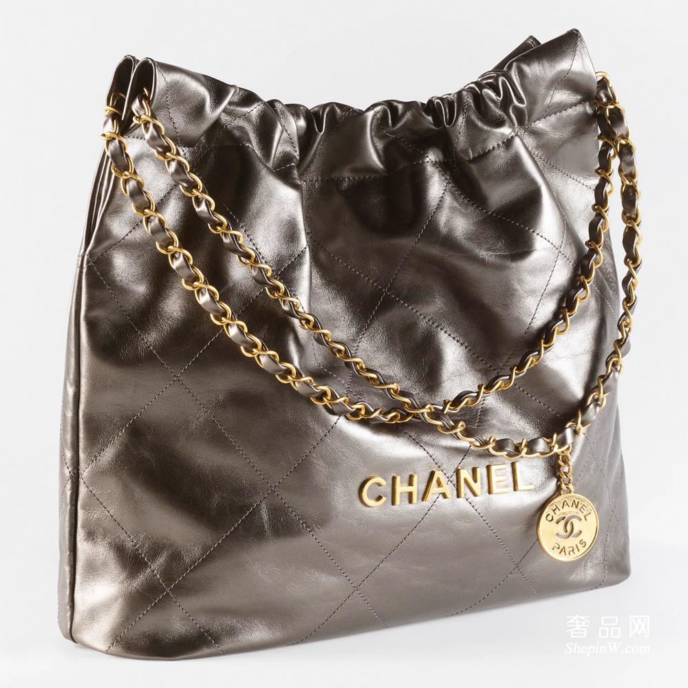 chanel中国官网女包 CHANEL 22 手袋  牛皮革与金色金属 钌色
