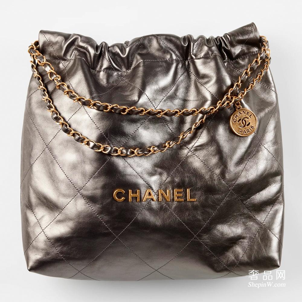 chanel中国官网女包 CHANEL 22 手袋  牛皮革与金色金属 钌色