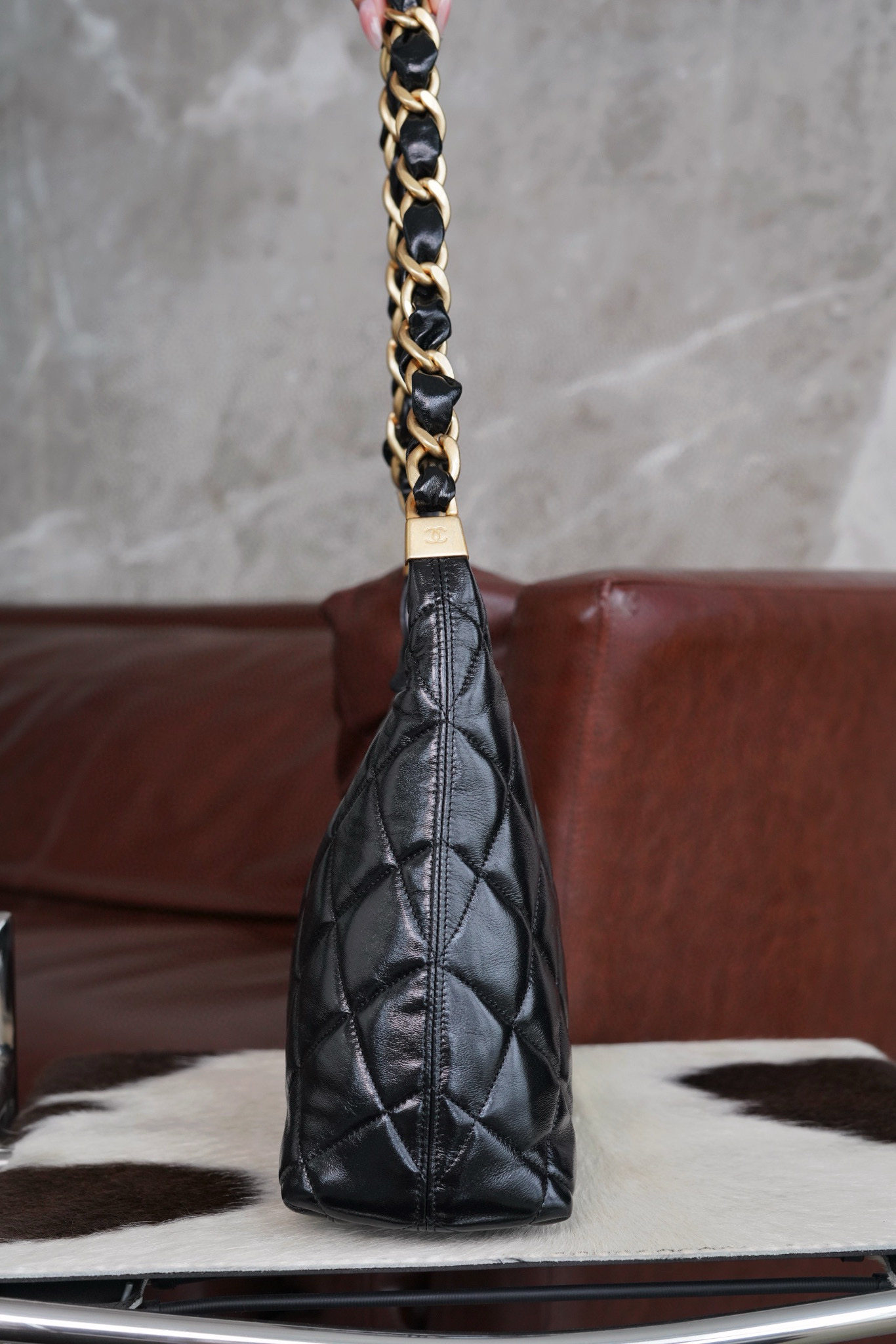 CHANEL女包官网旗舰店 新款24高级手工坊 大号黑色Hobo流浪包