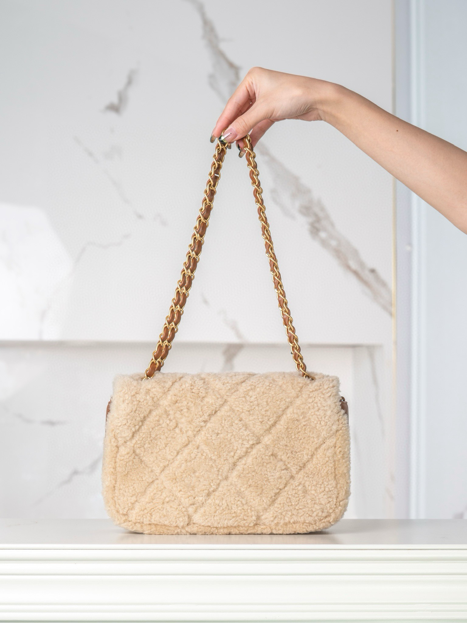 CHANEL女包官方官网售价 新款24K 经典CF方胖子泰迪熊 大号单肩包