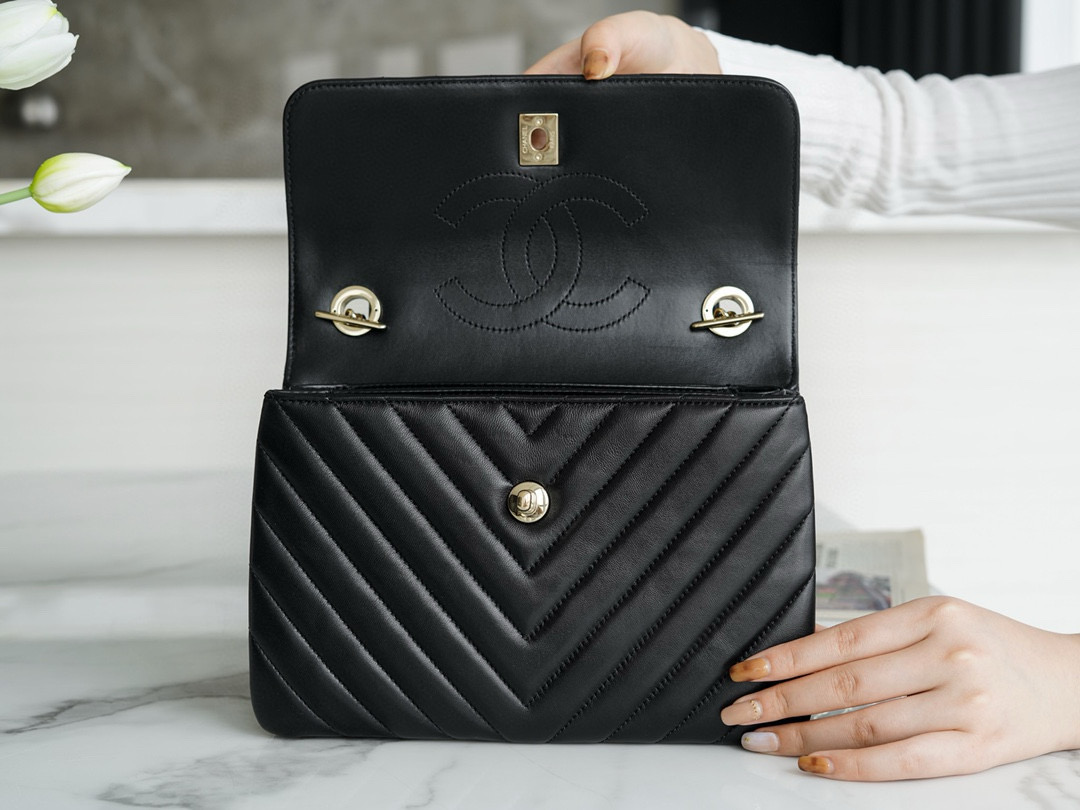 Chanel女包官网旗舰店最新款式售价 Trendy CC系列斜挎包 v纹