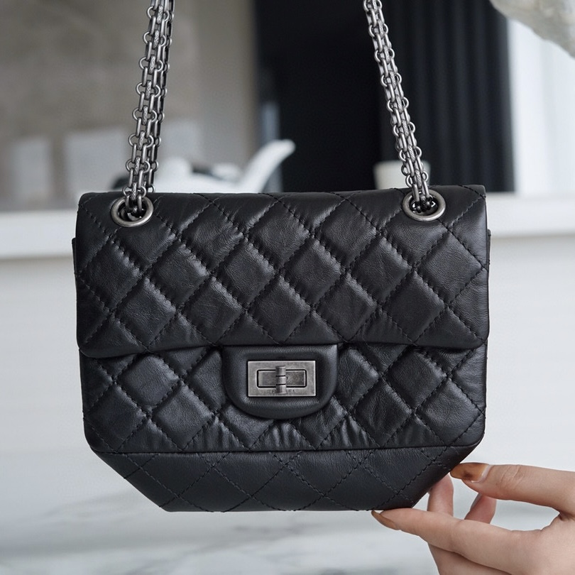 Chanel香奈儿包包中国官网 迷你黑色2.55口盖包单肩包