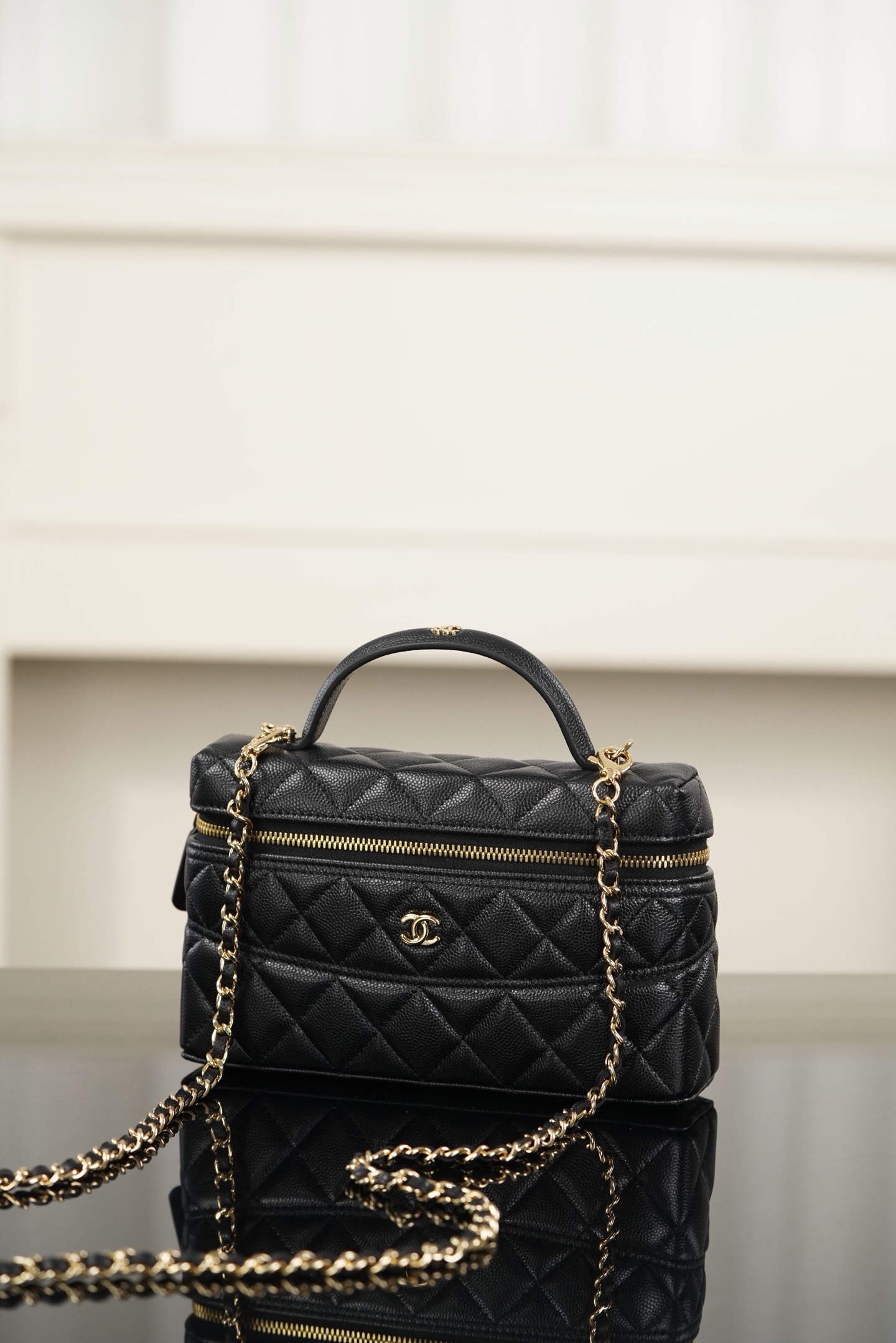 Chanel包包价格多少钱26A腰线款LP盒子包黑金荔枝纹牛皮革 Dubai
