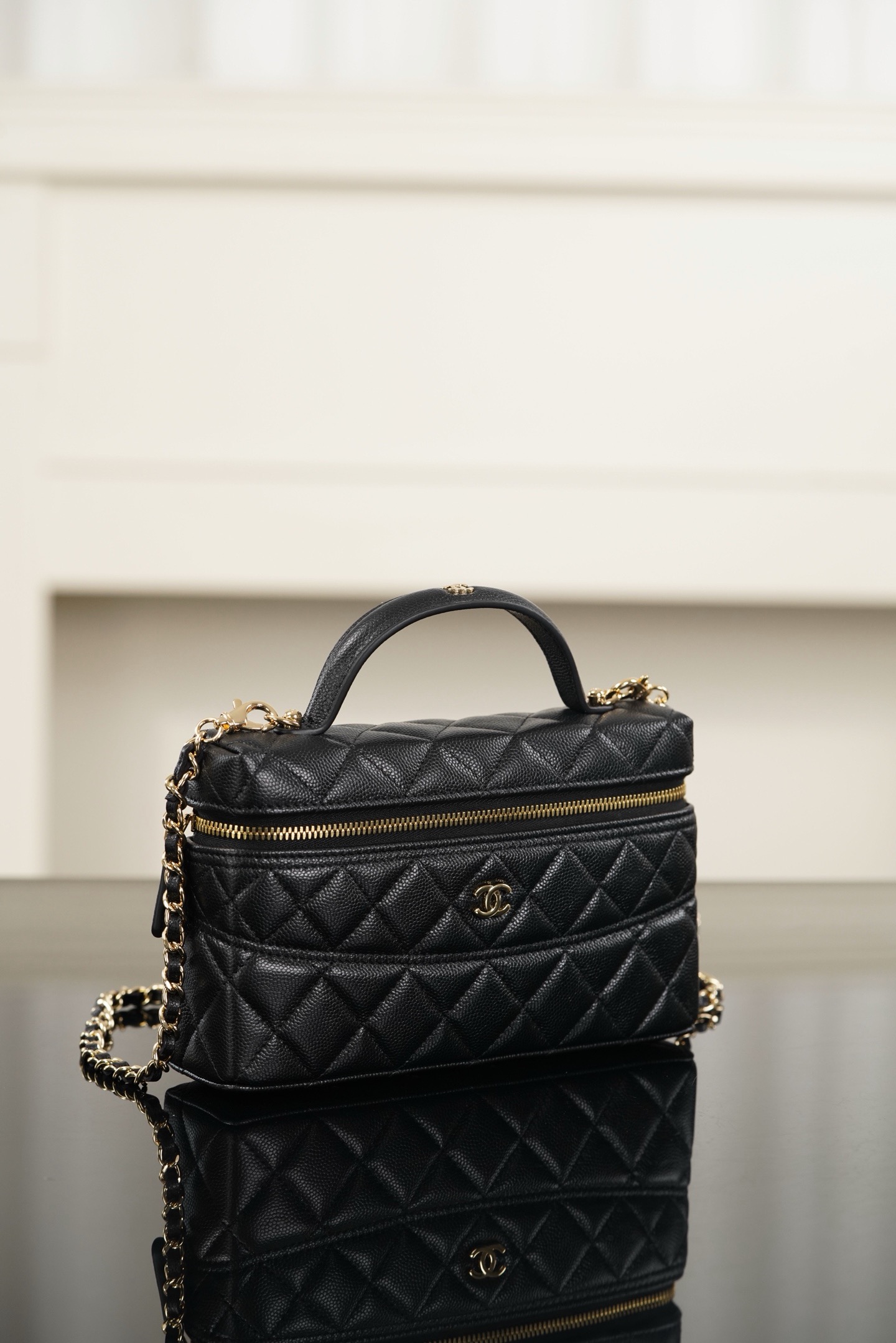 Chanel包包价格多少钱26A腰线款LP盒子包黑金荔枝纹牛皮革 Dubai