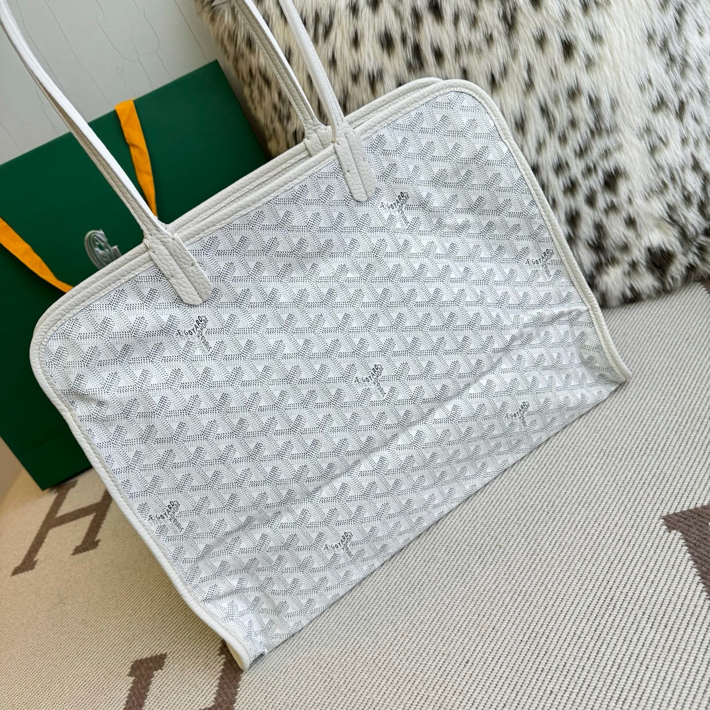 Goyard戈雅包包中国官网代购新款Hardy托特包 白色帆布小牛皮