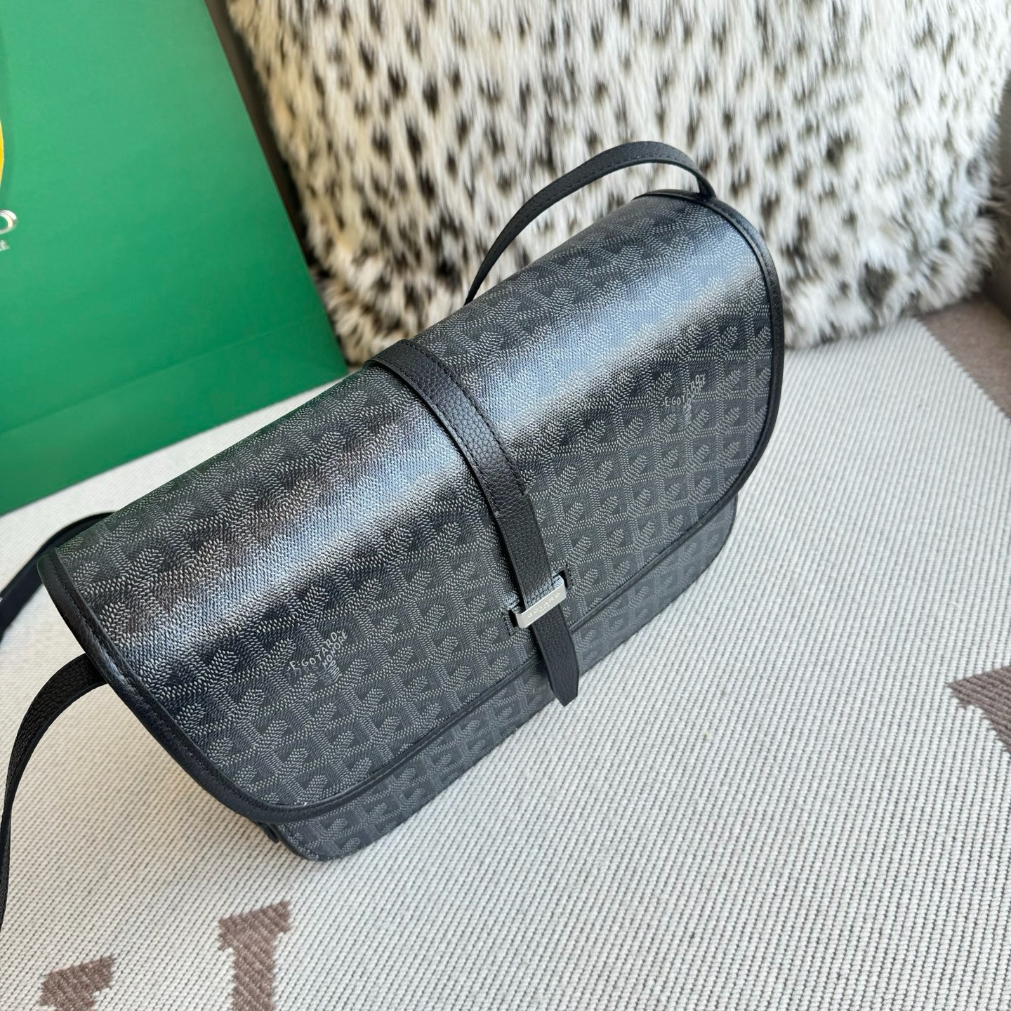 Goyard戈雅Jet Black中号邮差包BELVEDERE黑色帆布小牛皮 Bahrain