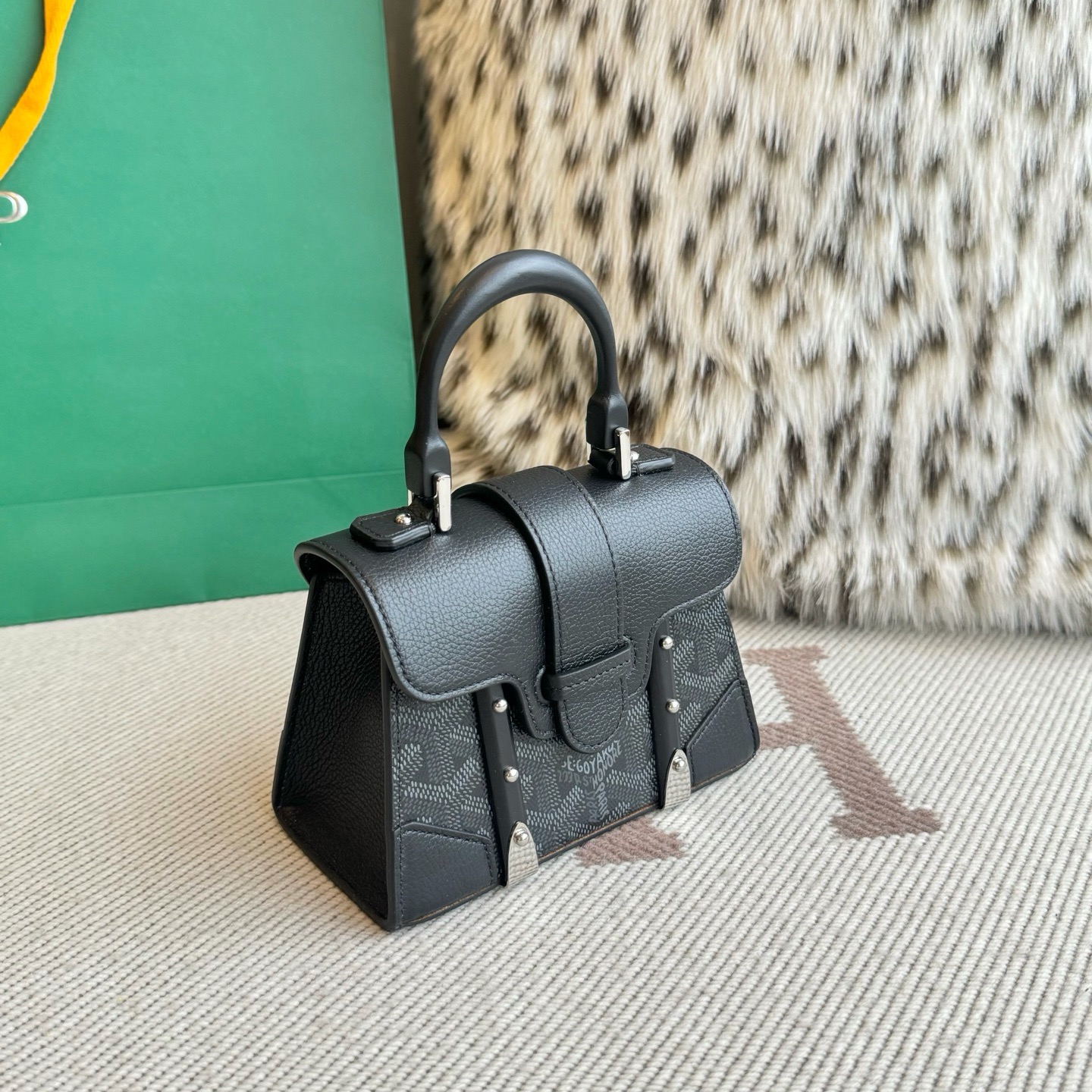 Goyard戈雅官网Saigon Nano超迷你硬版西贡包 Jet Black黑色牛皮革手提包