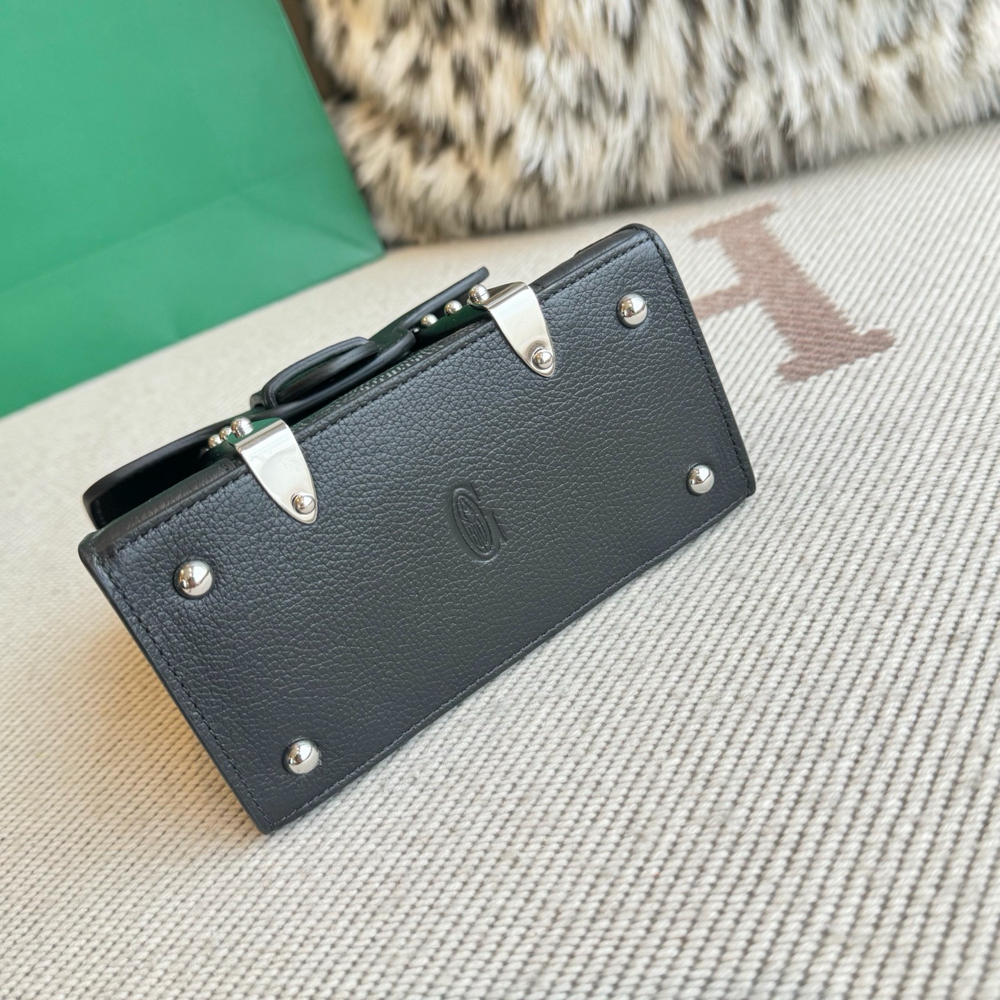 Goyard戈雅官网Saigon Nano超迷你硬版西贡包 Jet Black黑色牛皮革手提包